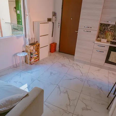 Ana's Flat - Center شقة جنوة